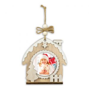 adorno para árbol de navidad personalizado con una foto y decorado en navidad