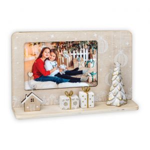 Marco navideño de color madera, blanco y dorado