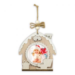 decoración de árbol de navidad en madera